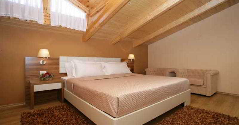 Hotel Vila 60 Tirana Exterior photo